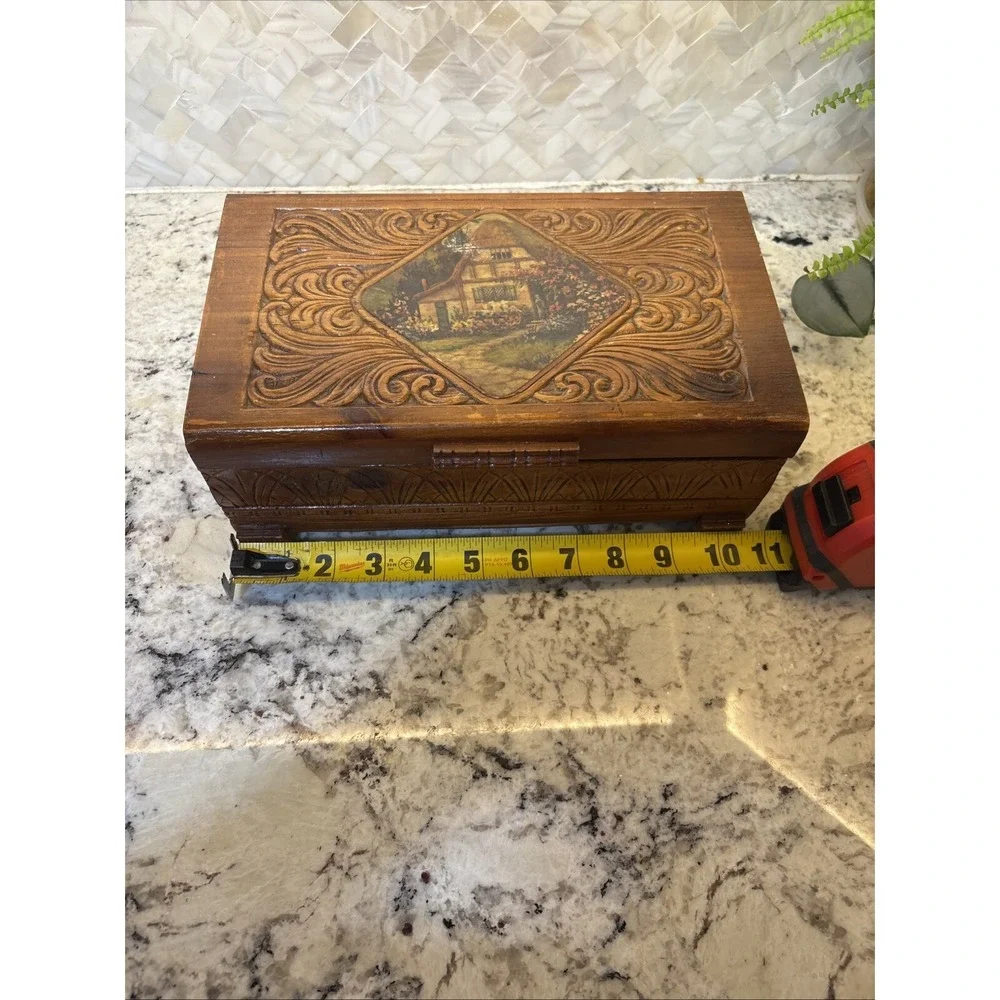 Vintage carved top mini Chest‎ Trinket Box Cottage Flowers Letters Trinkets